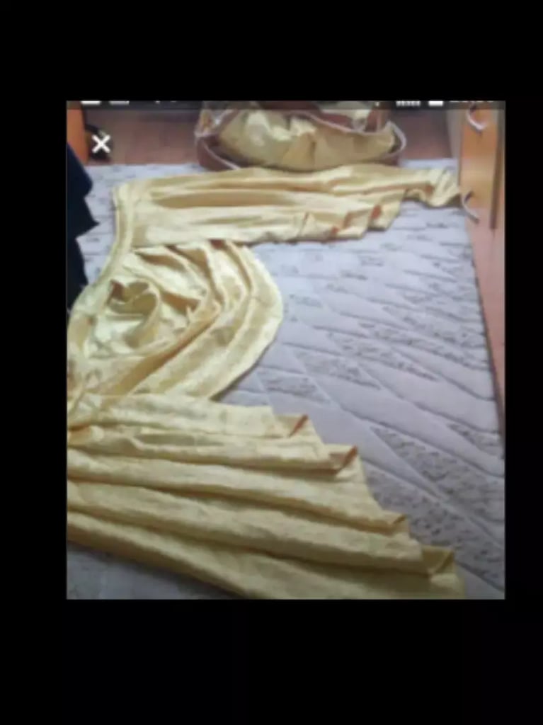 Fon perde ütü istemez azkullanıldi sıfır gibi 3metre 50 cm uzunlukta