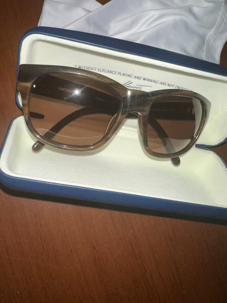 Lacoste - 8