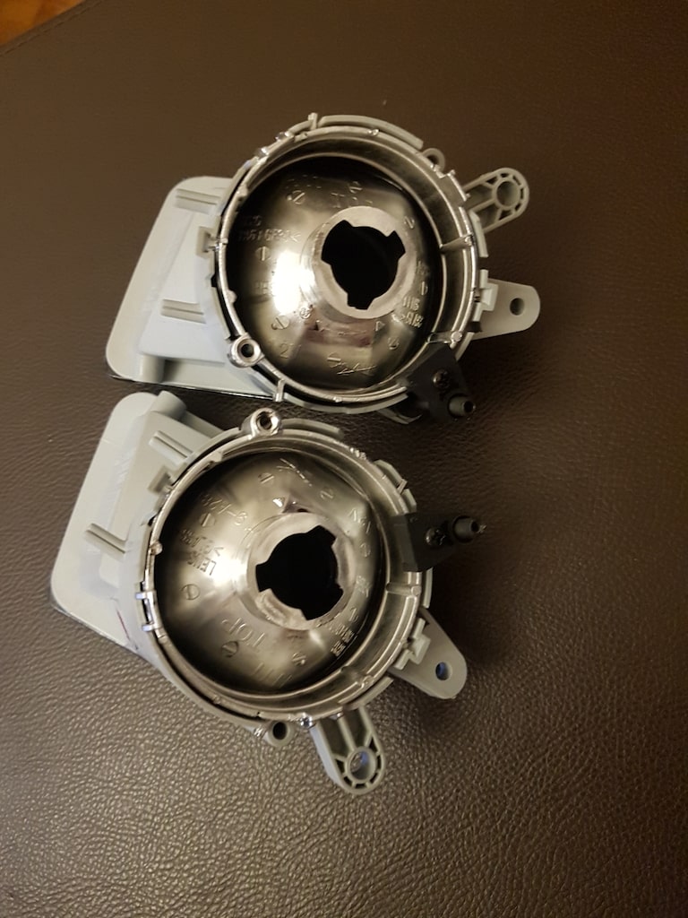 VOLVO V50 Ön Sağ ve Sol Sis Farı Takımı 2005-2007 yılları arası. - 7
