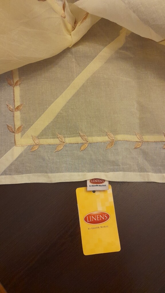 Linens 150x150 ebadinda organize masa örtüsü - 2