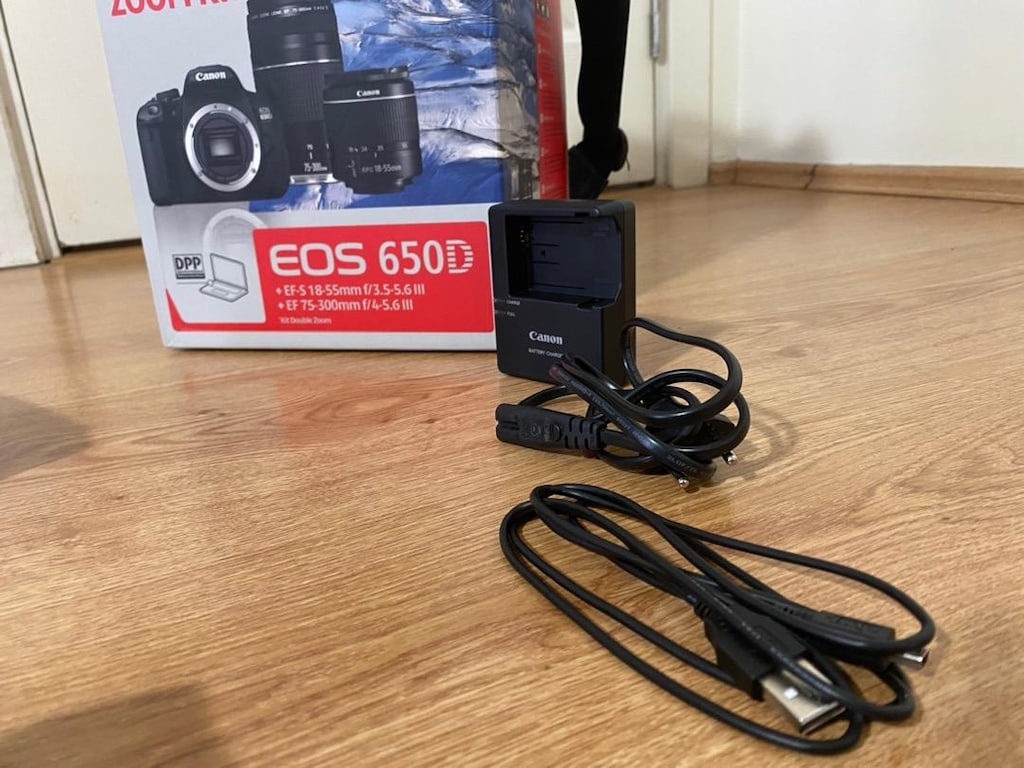 Canon EOS 650D Fotoğraf Makinesi Çantalı - 9