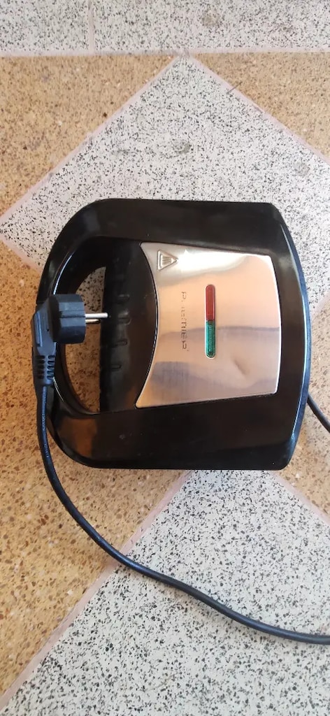 Tost Makinesi