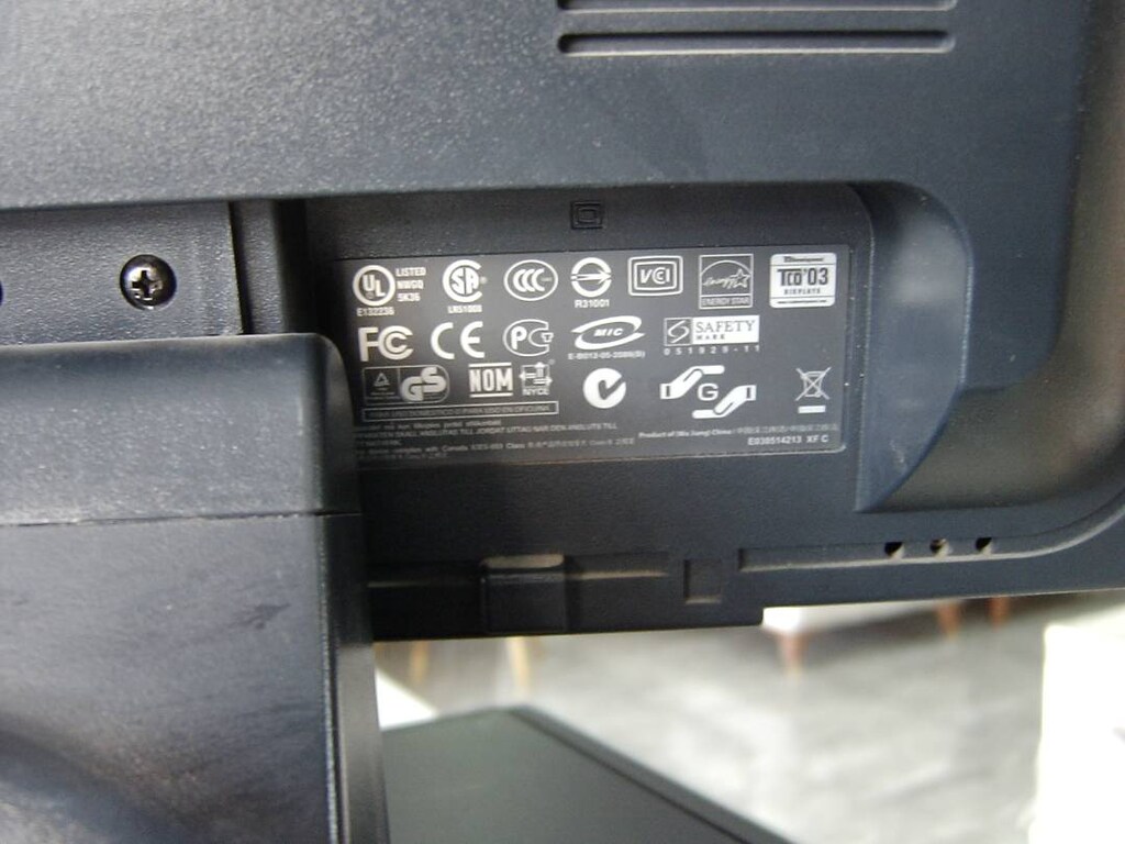HP 17-Inch LCD Color Monitör CNT71210GF - 5