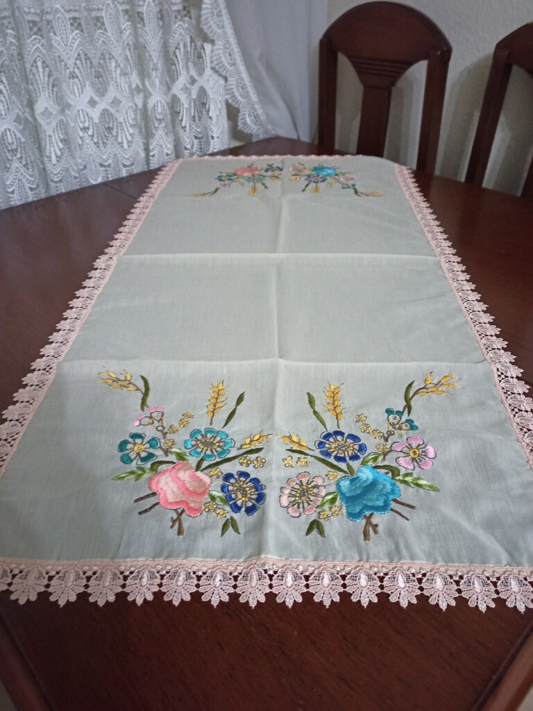 Piko işi masa sehpa örtüsü - 9