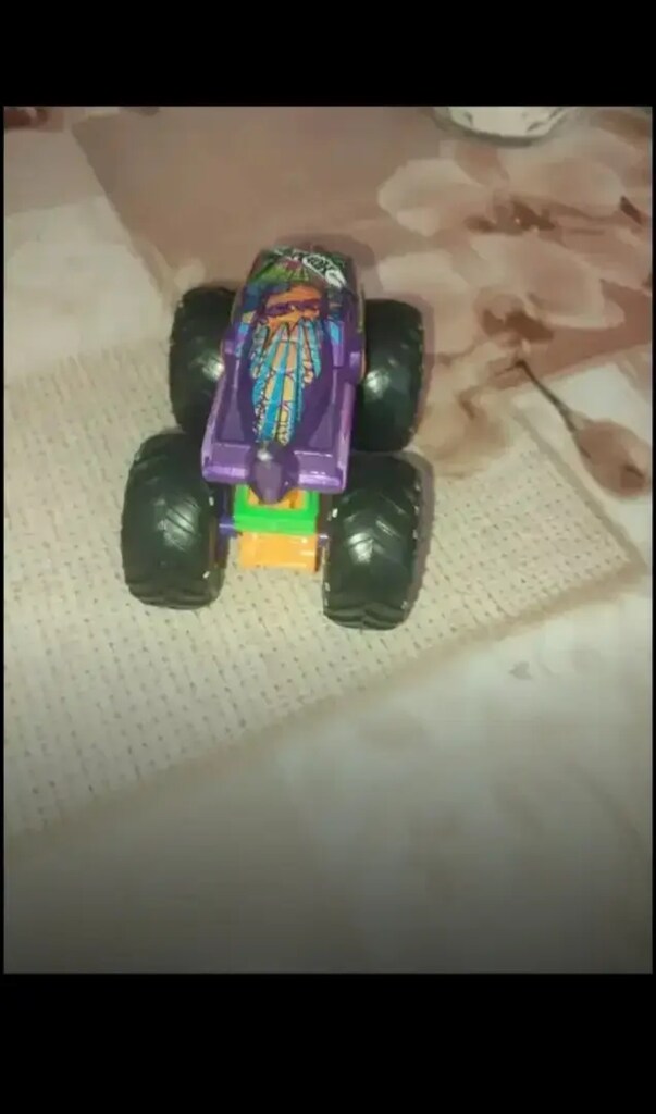 Hotweels monster Truck rengi Mor - 2