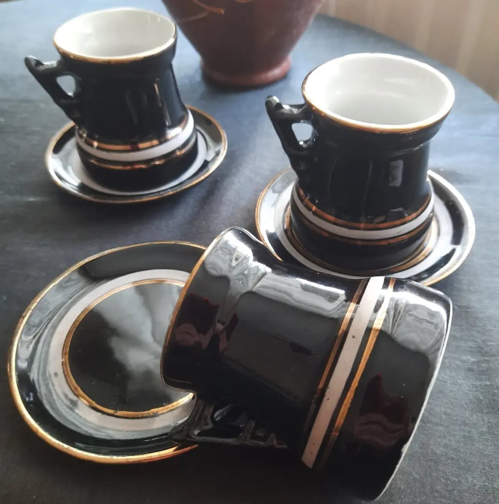Antika 3lü kahve fincanı siyah - 2