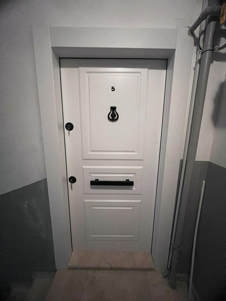 Çelik kapı,Daire kapısı