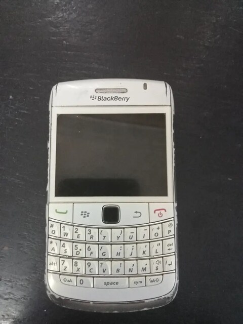 Blackberry bold..