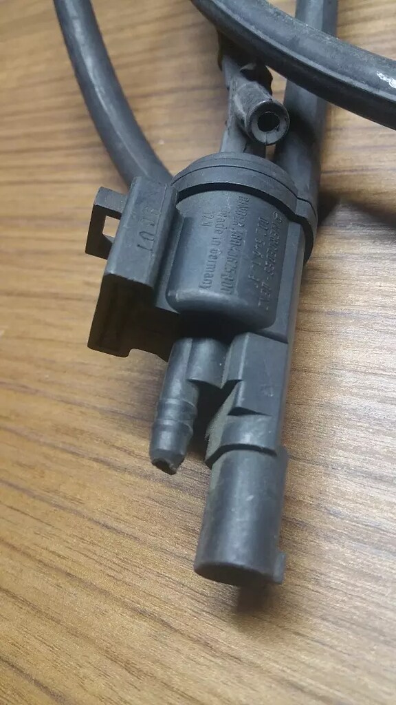 MERCEDES EGR VANA KONTROL ANAHTAR OVER VALVE W123 W124 W126 W201 W210 - 3