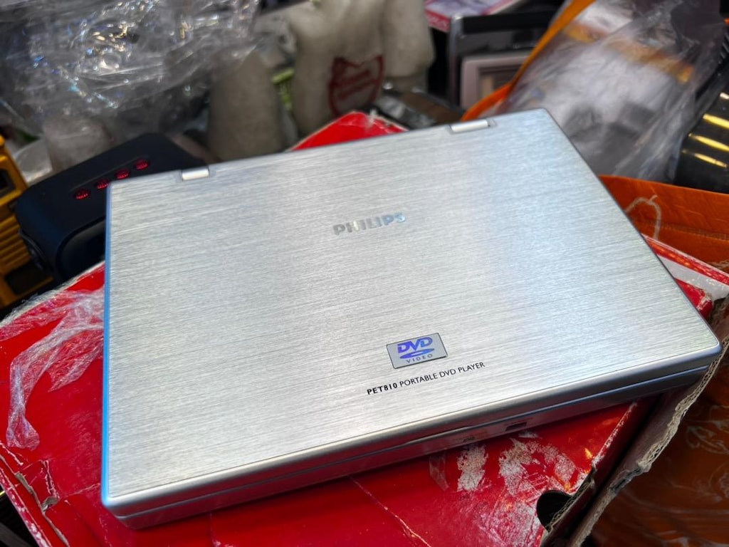 Philips pet810 portable dvd player - 3