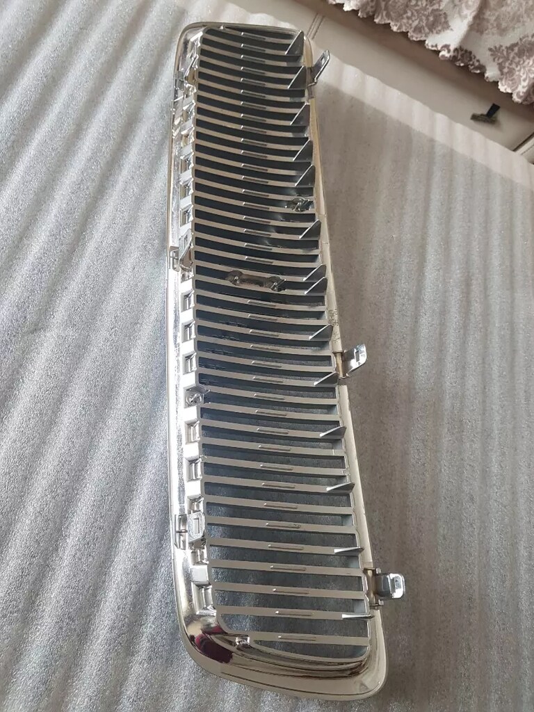 VOLVO V70 Ön Tampon Panjur Grille 2001-2006 yılları arası modellere. - 7