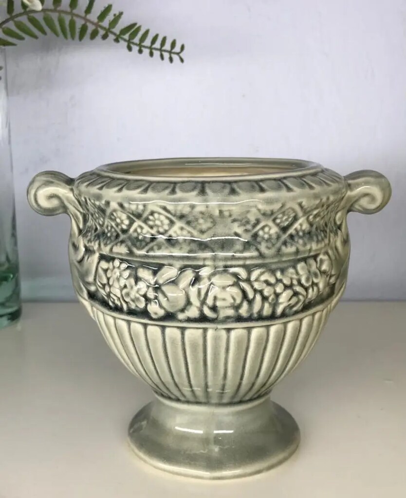 Kabartma Desenli Porselen Saksı & Madame Coco - 7