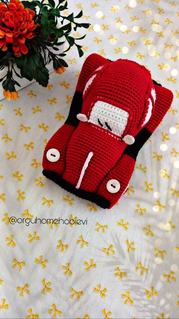 Amigurumi oyuncak araba - 2