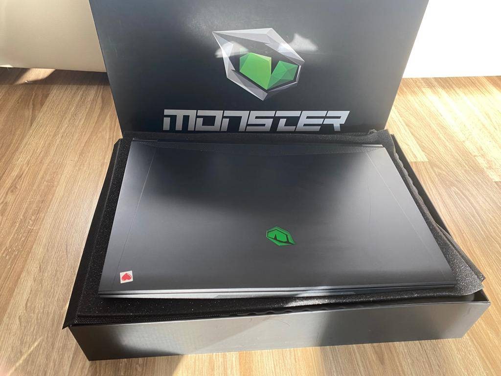 Monster Tulpar T7 V20.1.1 17,3 i7 9.Gen Gaming Laptop