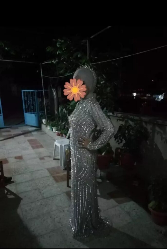 Kuyruklu payetli abiye - 2