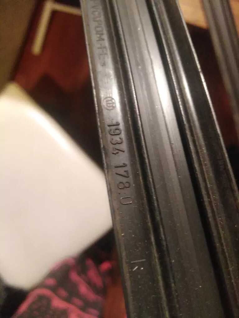 BMW E34 SAĞ ÖN ARKA KAPI DIŞ ÇITA BANT - 3