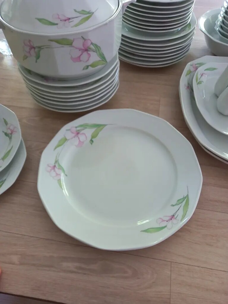 Sekiz kişilik porselen yemek takımı - 10