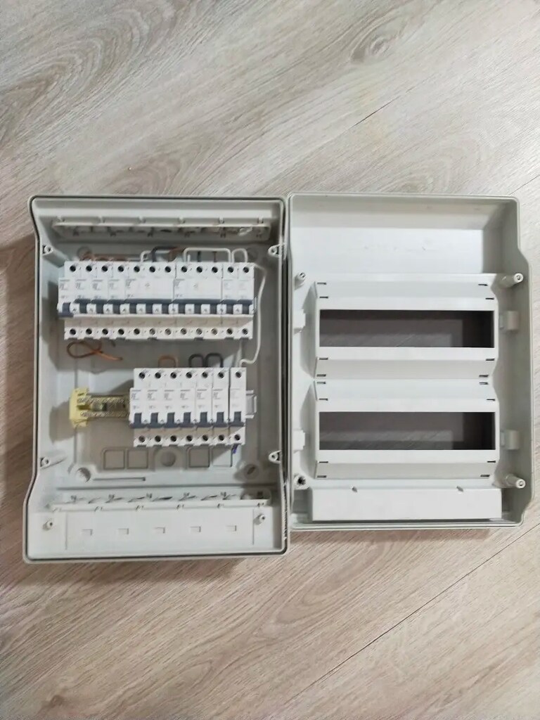 Hensel 24'lü IP65 Sigorta Kutusu - KV 8224 - 3