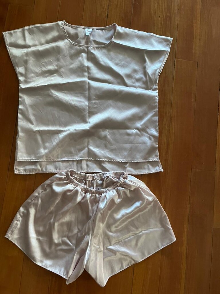 Yeni giyilmedi. Pijama takım saten alsancakta - 3