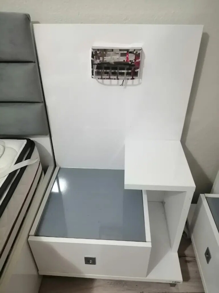 Işıklı komodin - 5