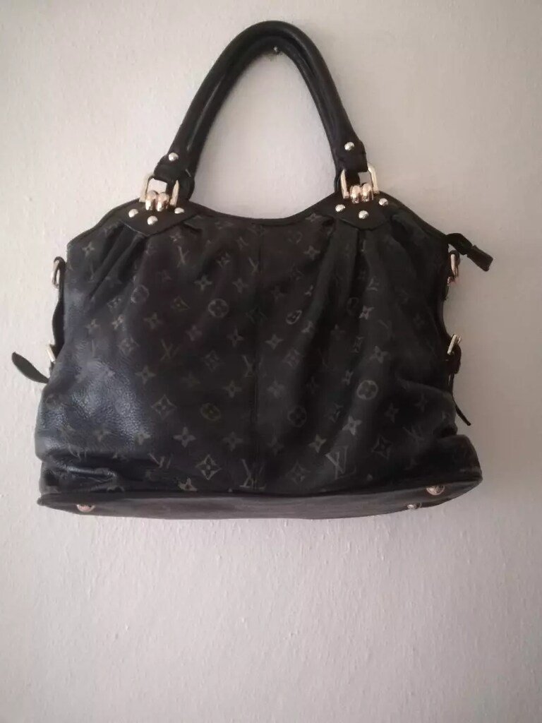 Louis Vuitton çanta