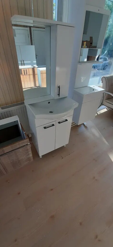 BANYO DOLABI SETI - 2