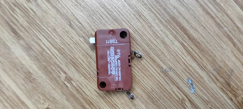 Lmit Anahtarı .1A250V 125-250VAC 5E4 40T150 (Renk : D41X A) - 2
