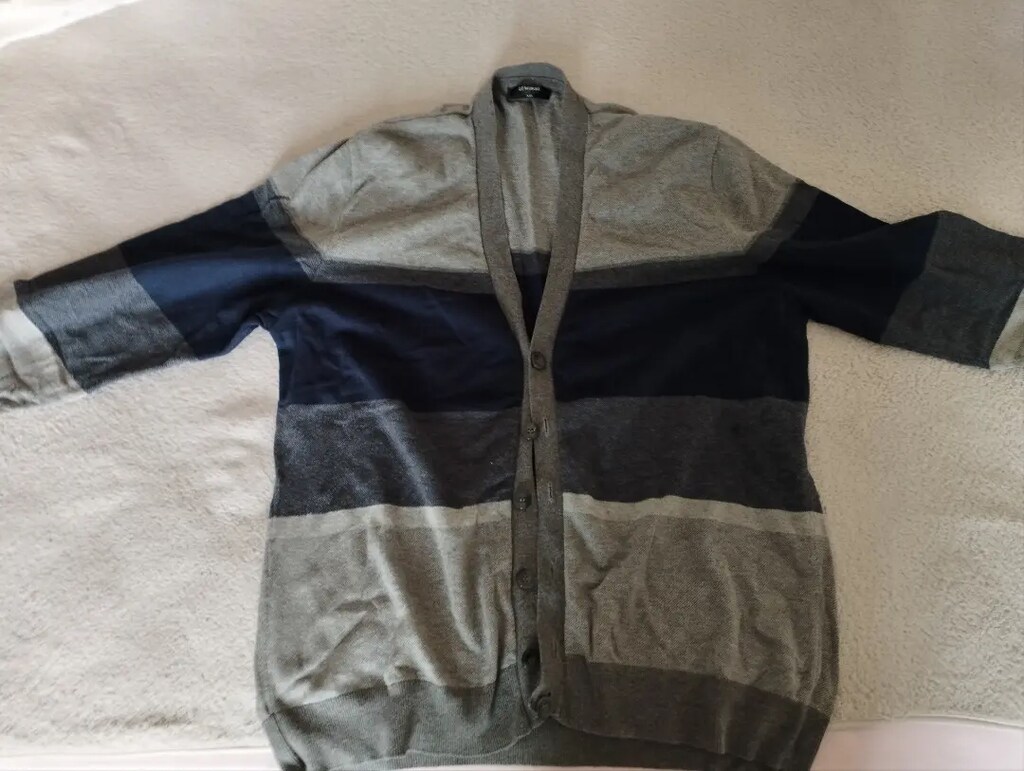 LC Waikiki XXL Hırka. Alındı ama Hemen hiç giyilmedi.