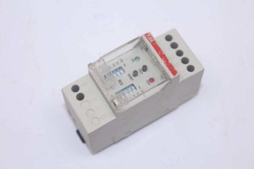 ABB Algılama Rölesi RD2 0,05-5sn - 2