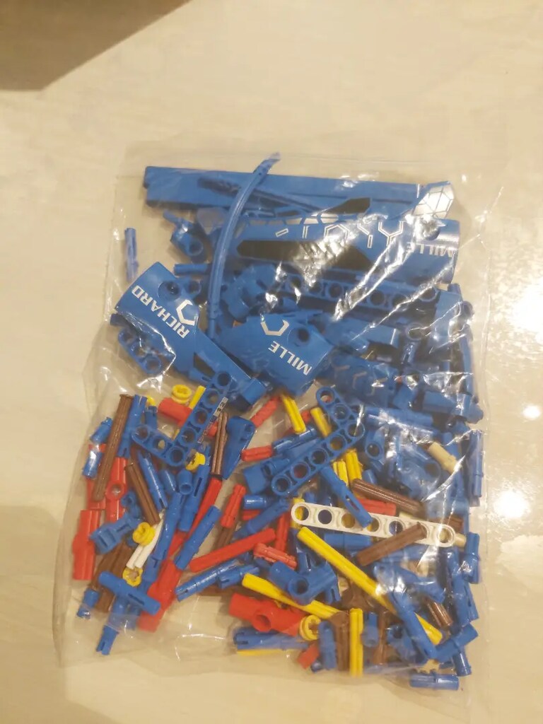 LEGO TECHNIC 42123 MCLAREN SENNA - 4