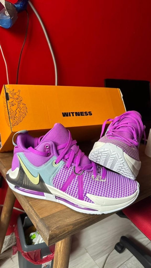 Nike Lebron Witness VII Erkek Mor Basketbol Ayakkabısı DM1123-500