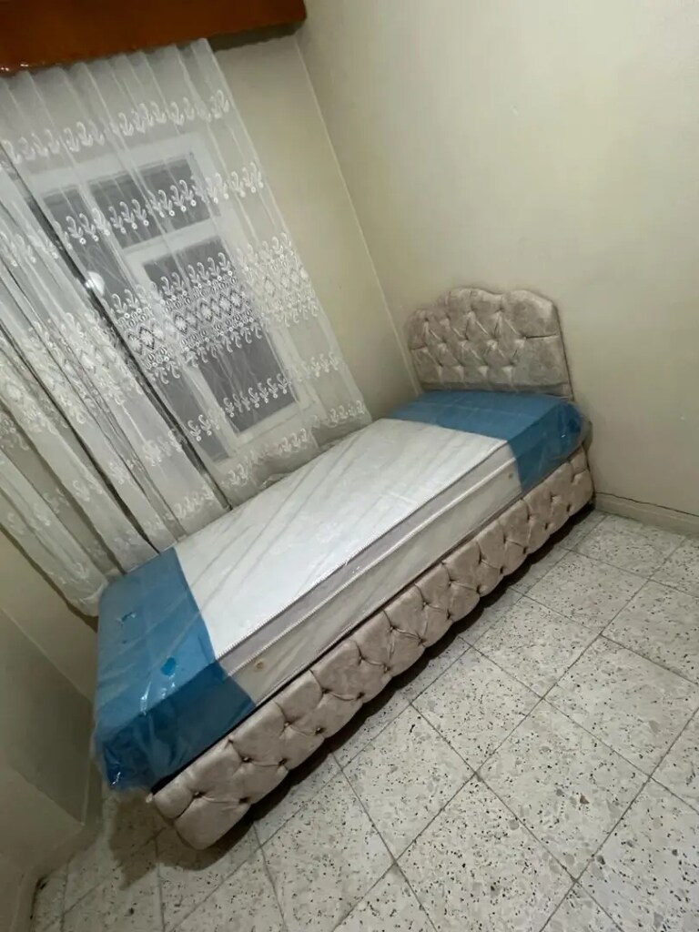 90x190 ultra lüks kapitoneli baza başlık yatak sıfır ürün ambaljinda - 3