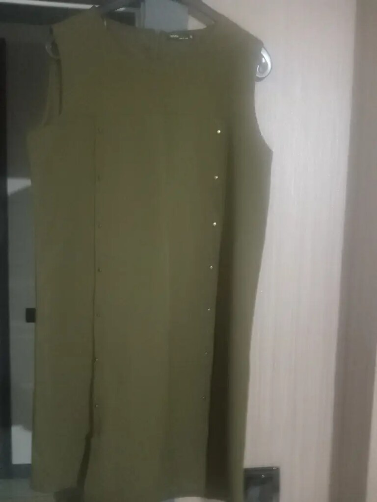 Çok az giyildi defacto elbise jile kaliteli kumaşı var