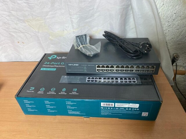 TP-LINK TL-SG1024 24PORT 10/100/1000 Gigabit SWITCH