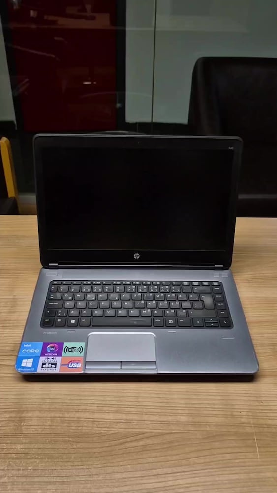 Laptop HP i5 İşlemci 8GB Ram SSD Windows 11 Pili Yeni - 2