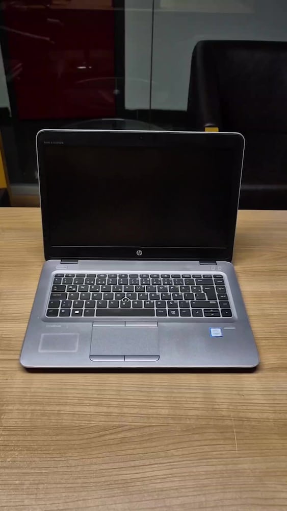 Laptop HP i5 İşlemci 256GB SSD 8GB DDR4 Ram Windows 11 Pili Sağlam - 2