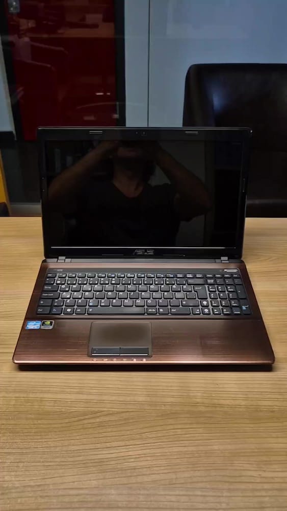 Laptop ASUS i5 İşlemci Çift Ekran Kartı 6GB Ram SSD Pili Yeni - 2