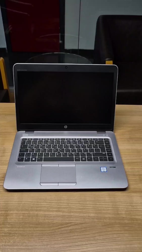 Laptop HP i5 İşlemcili 8GB DDR4 Ram'li 256GB Ssd'li Pili Yeni İnce ve - 2