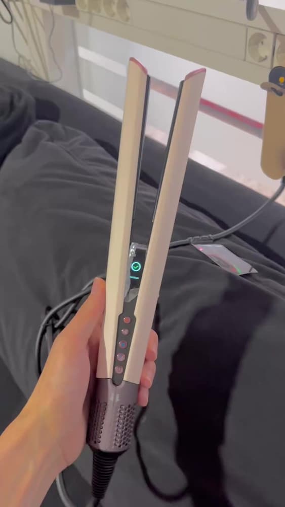 Dyson Airstrait - 2