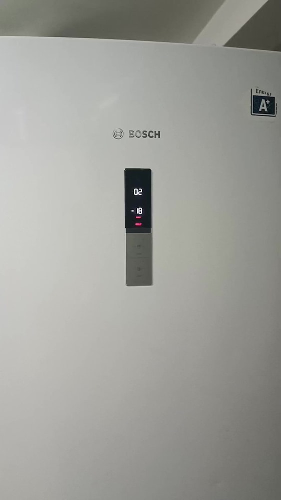 Bosch 500 Litre alttan donduruculu nofrost buzdolabı - 2