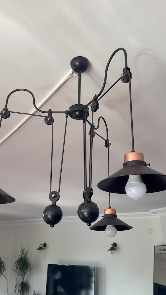 Endüstriyel Loft – 3’lü Makaralı Sarkıt Avize 2 tane 3 lü 2 tane aplik - 2