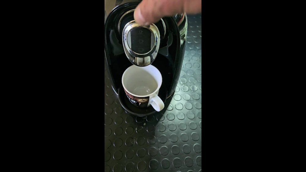 Tchibo 295785 Cafissimo Compact Kapsüllü Kahve Makinesi. - 2
