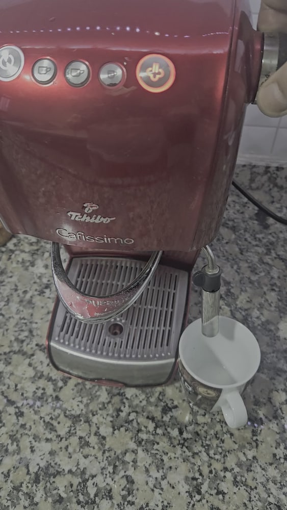 Tchibo Cafissimo CLASSİC Hot Red Kahve Makinesi Kırmızı. - 2