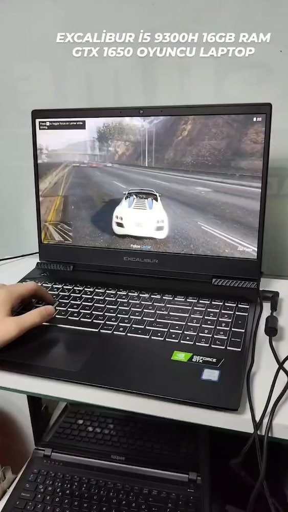 EXCALİBUR İ5 9300H 16GB RAM GTX 1650 OYUNCU LAPTOP - 2