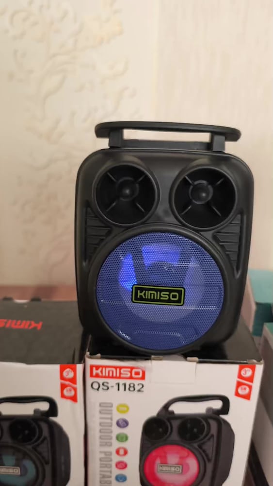 TOPTAN FİYATINA 250₺ - Sıfır Kutulu RGB Işıklı Bluetooth Hoparlör - 2