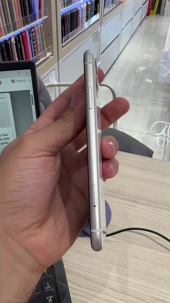 İPHONE 11 128 GB - 2