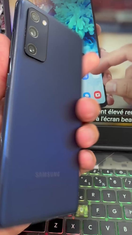 SAMSUNG S20 FE 128 GB - 2