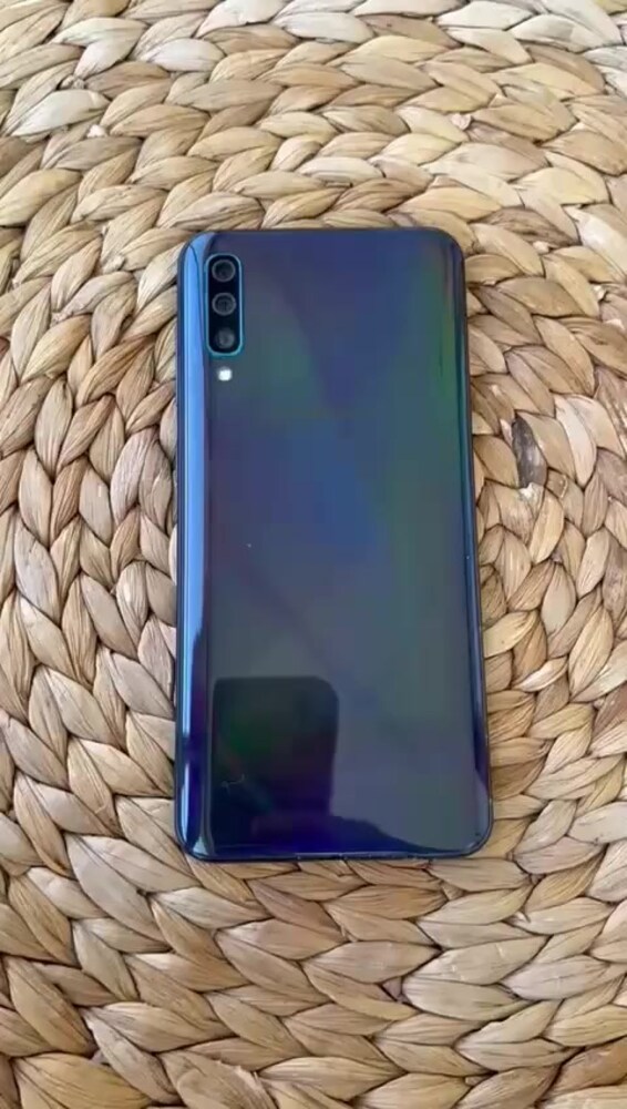 Samsung Galaxy A50 - 2