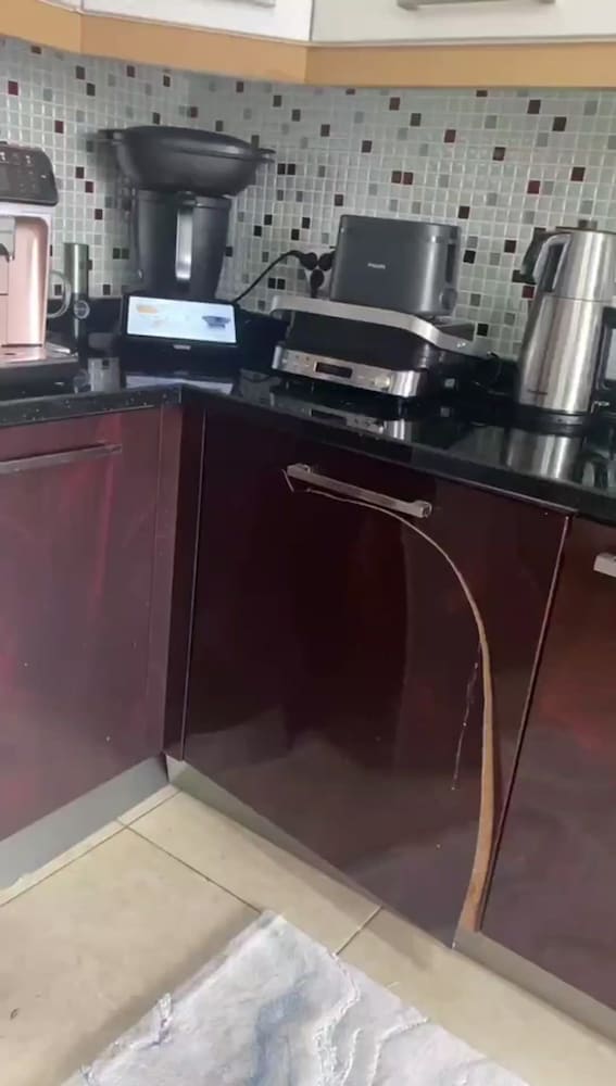 mutfak dolabı, mutfak masası,vestiyer, - 2