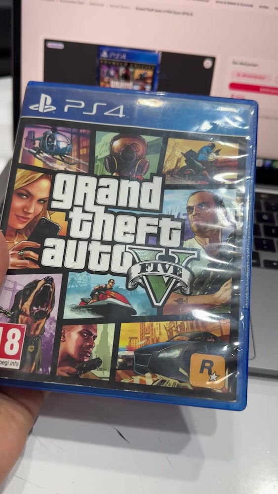 Grand Theft Auto V PS4 Oyun (GTA 5) - 2